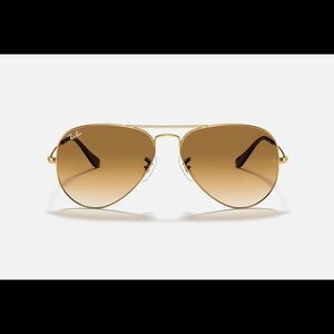 Ray Ban Gradient Aviator Sunglasses